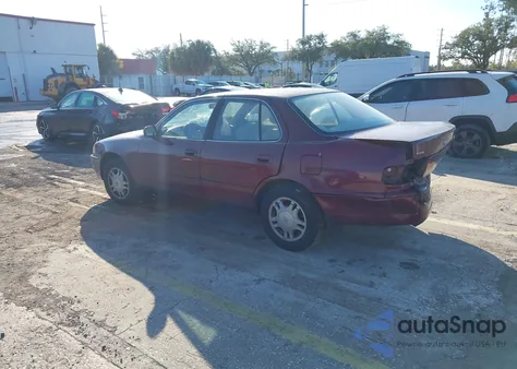 1996 Toyota Camry Le/Xle/Se z USA, uszkodzony, nr VIN 4T1BF12K0TU136200